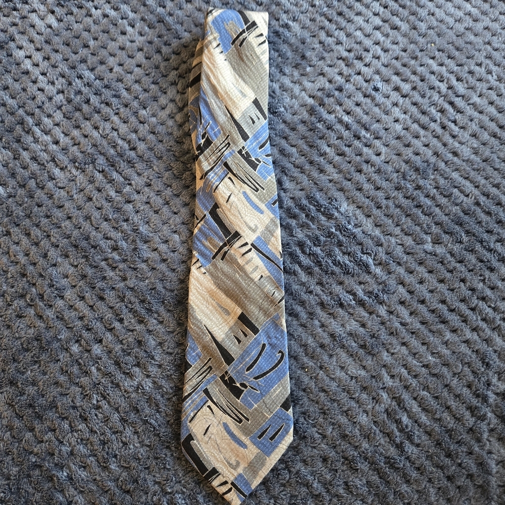 Fendi Silk Geometric Patterned Tie - Blue, Black, and Gray
